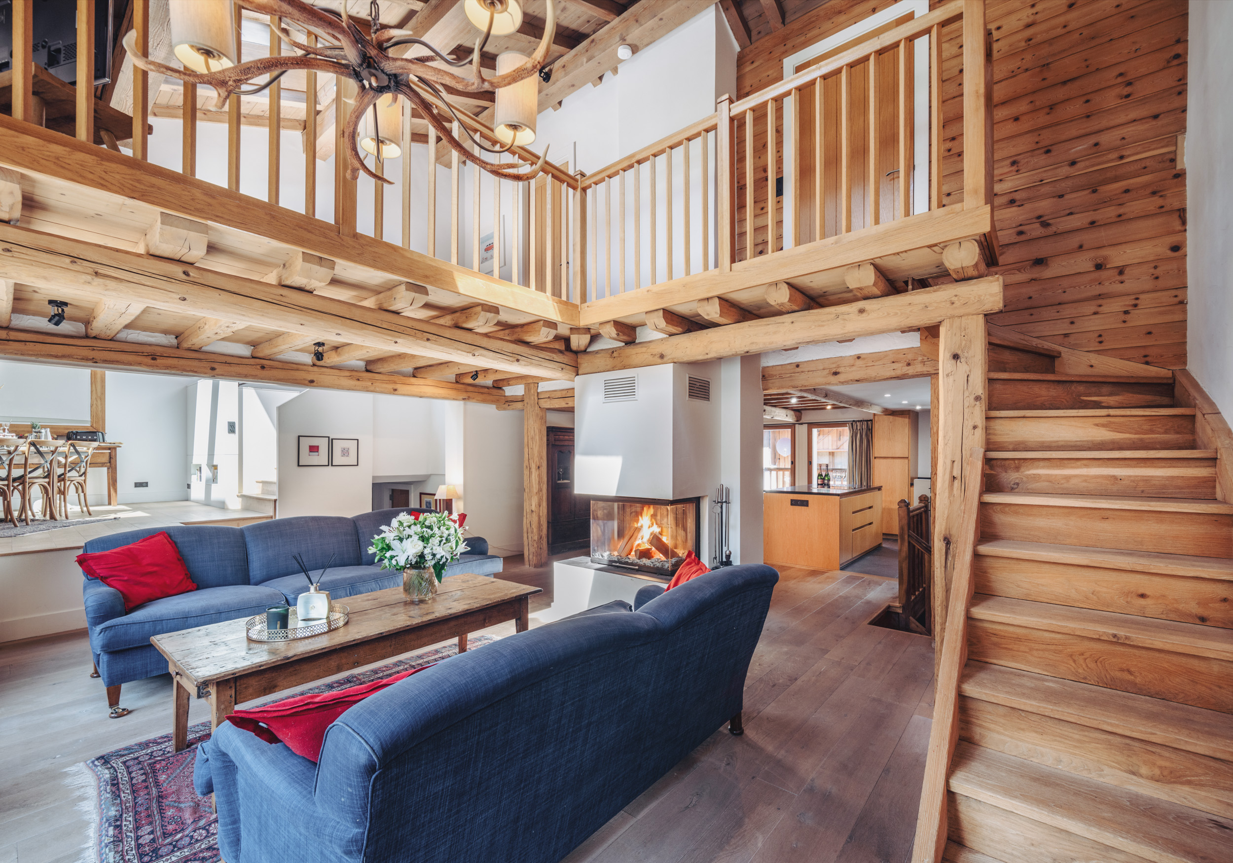 Chalet Des Beauforts — Courchevel