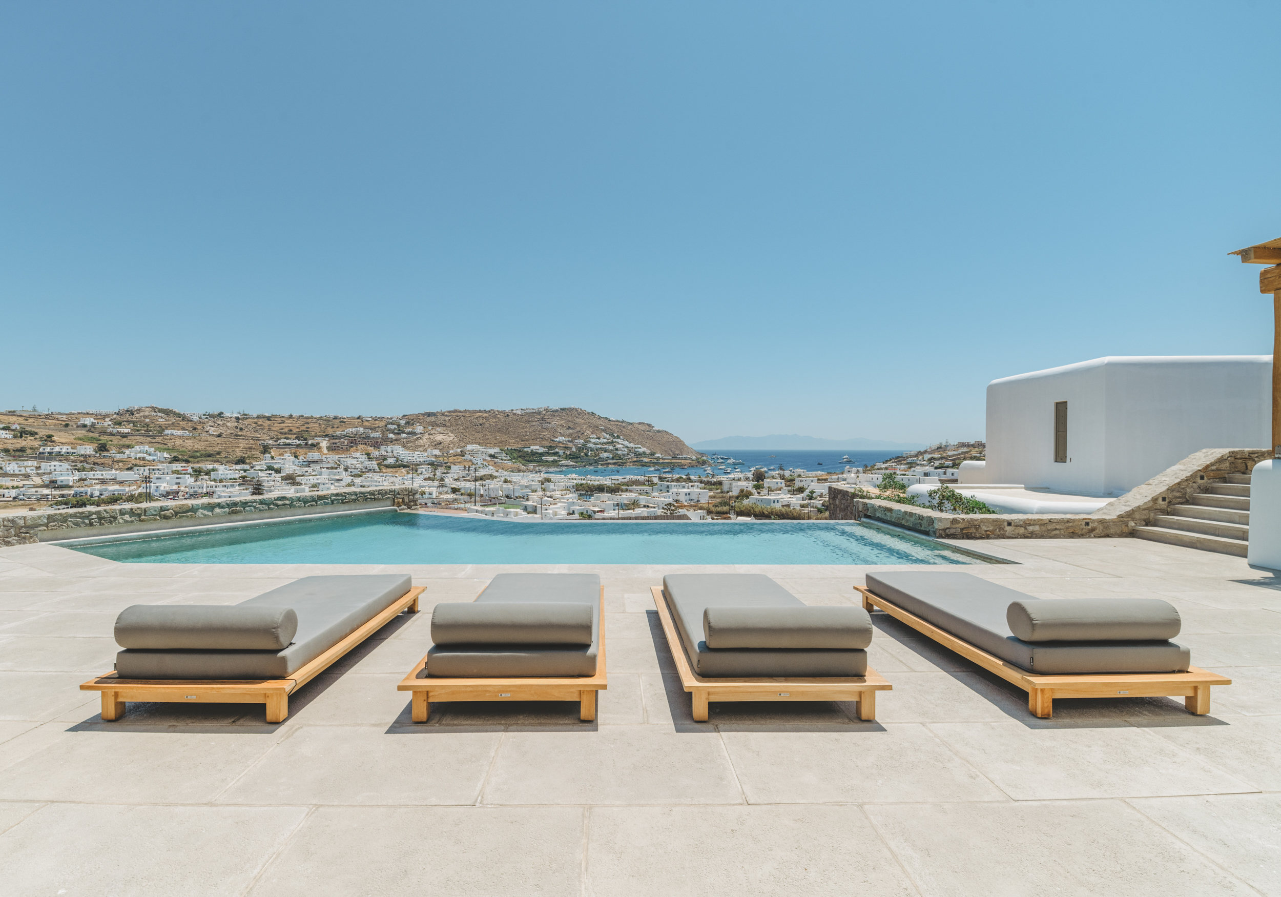 Korfos Beach Villa — Ornos