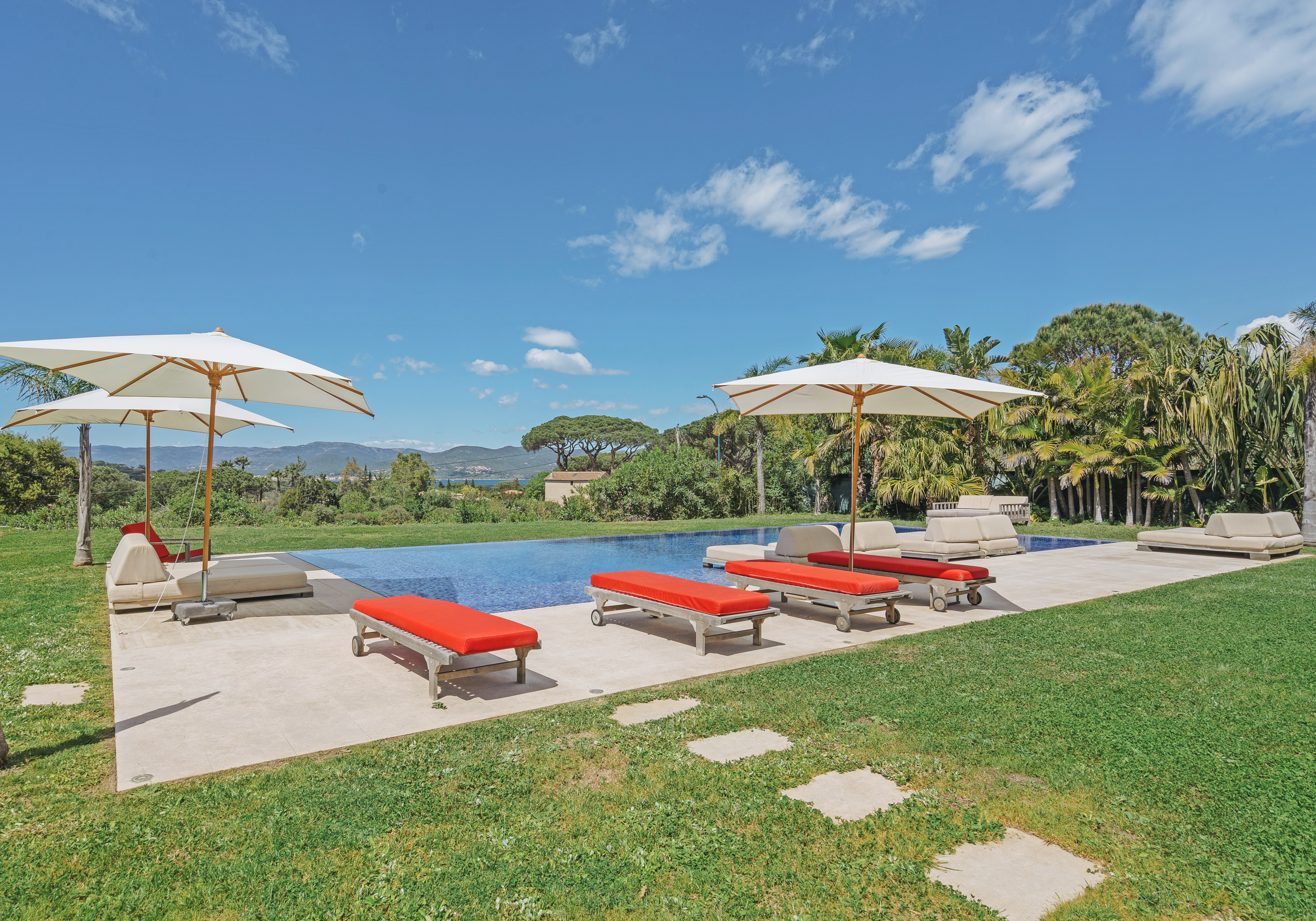 Villa Tropezia — St. Tropez & Villages