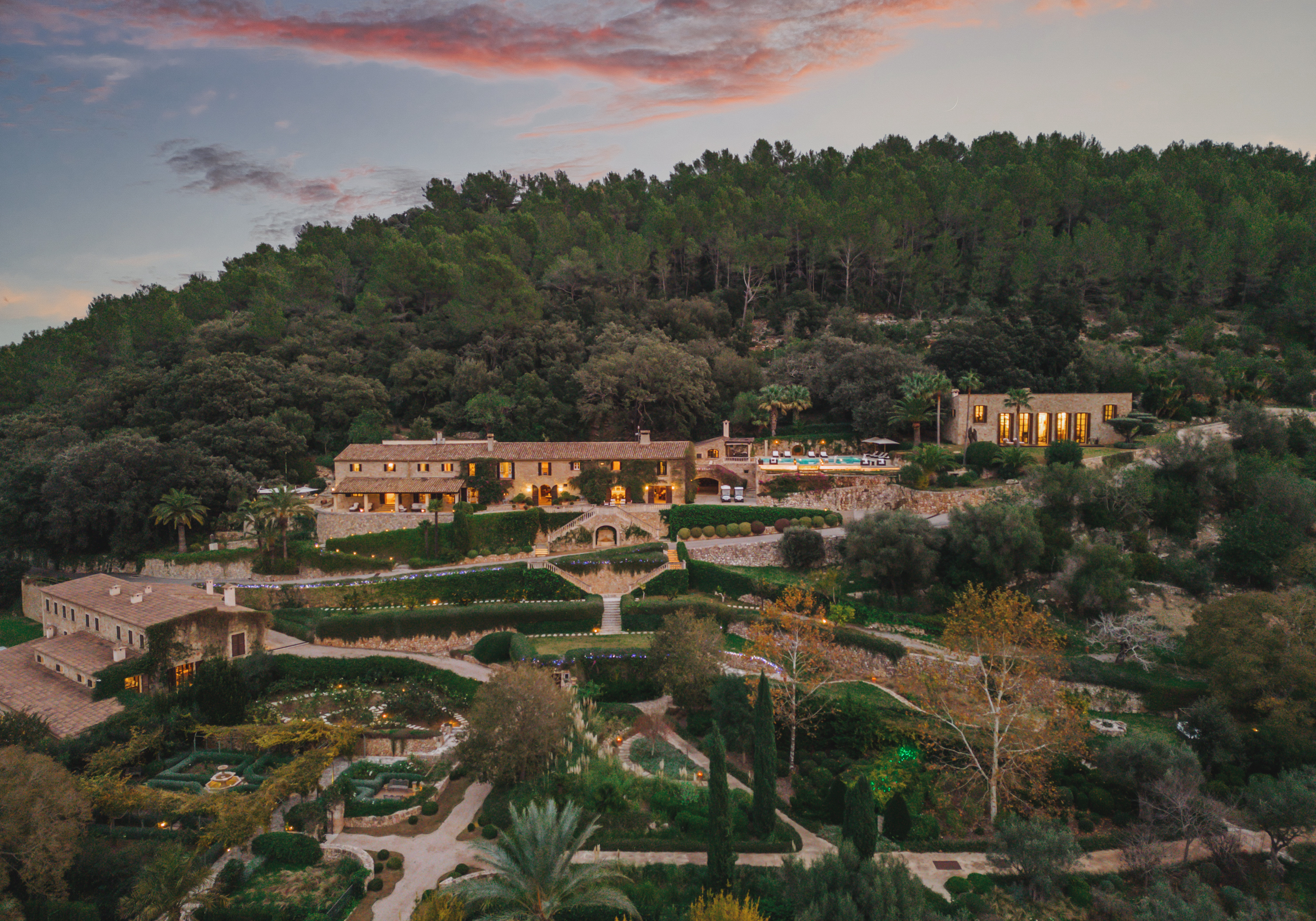 Almond Estate — Alcudia